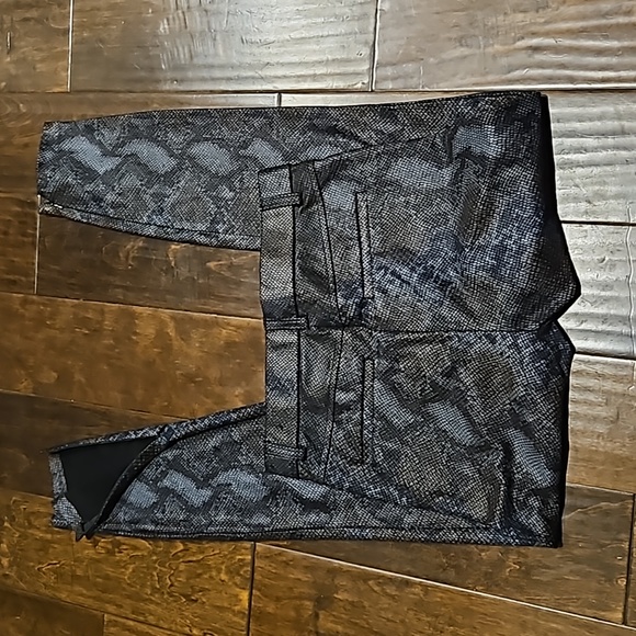 ZARA snakeskin print jeggings - Picture 7 of 8